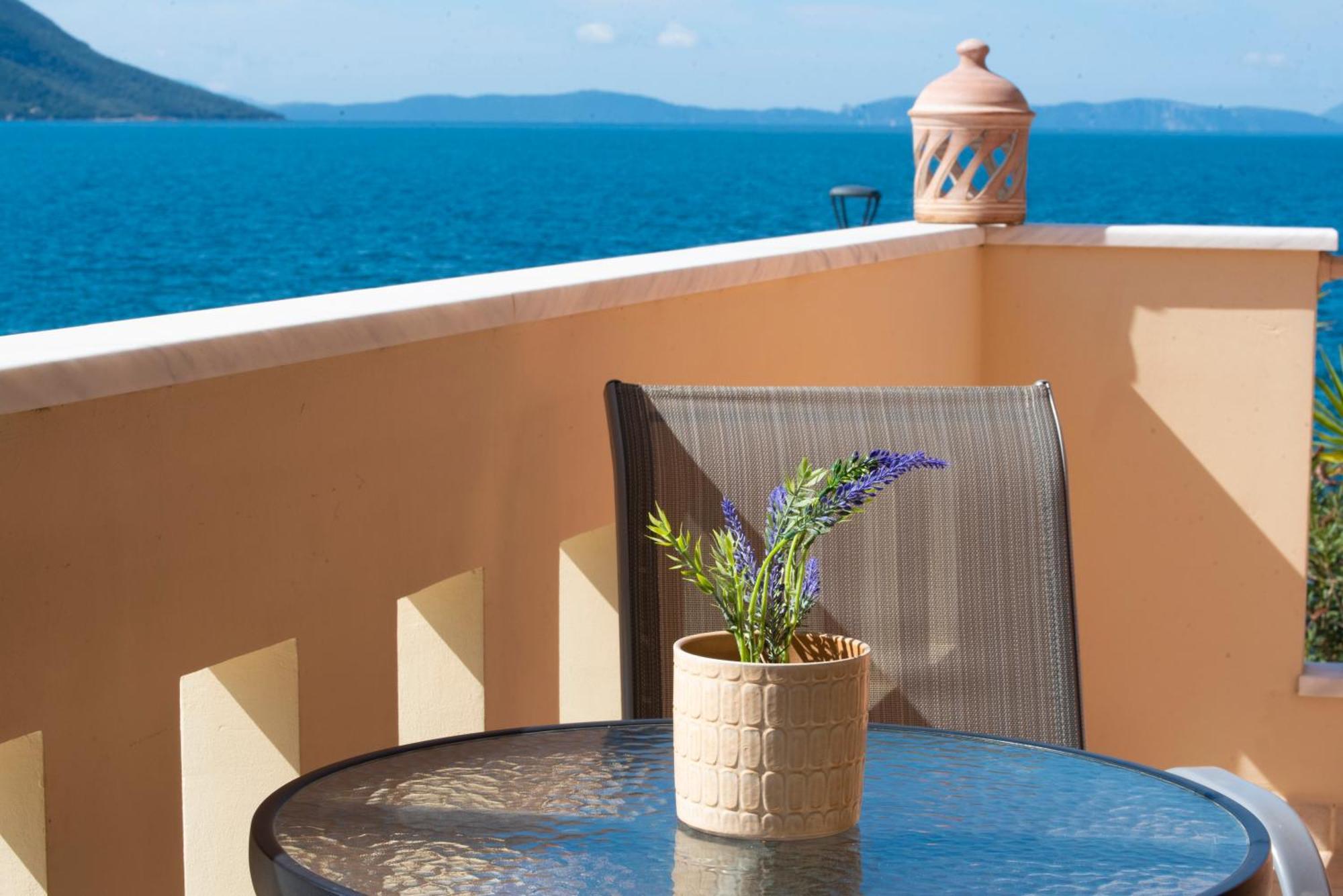 Ostrella Hotel - Luxury Rooms Mýtikas 外观 照片